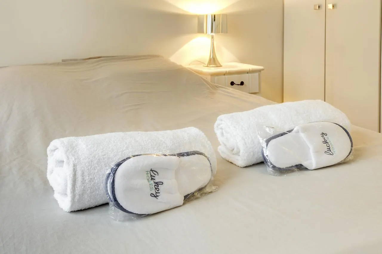 Luckey Homes - Rue Nelaton Apartment *